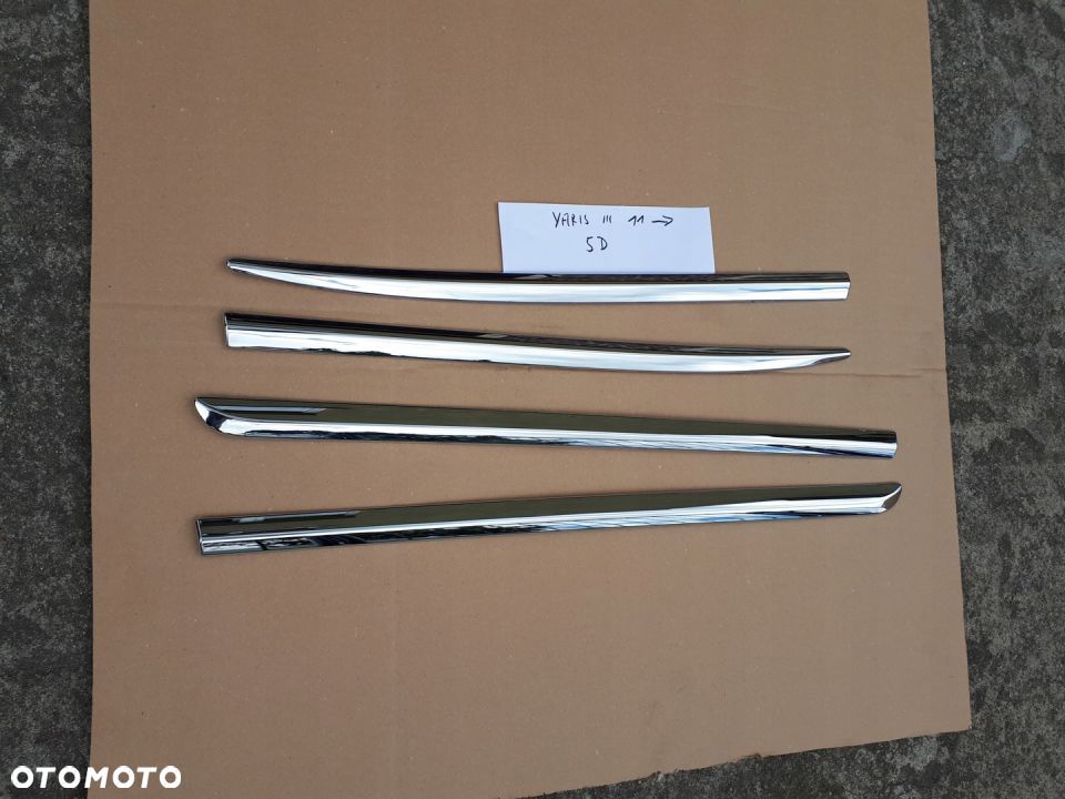 Yaris III 11-17 5D Listwy Chrom Drzwi KOMPLET NOWE - 1