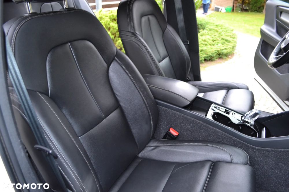 Volvo XC 40 T5 Plug-In Hybrid Inscription Expression Pro - 12