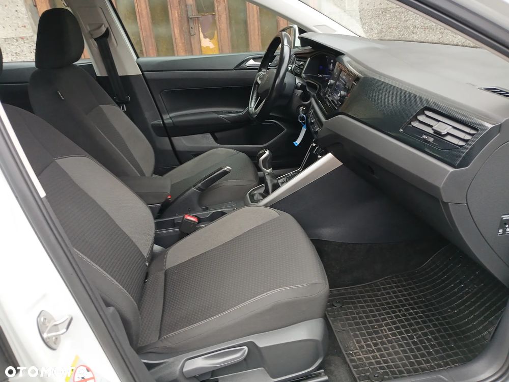 Volkswagen Polo 1.0 TSI Special Edition - 17