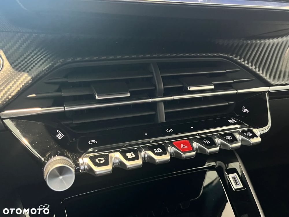 Peugeot 2008 PureTech mHEV Allure e-DCS6 - 28