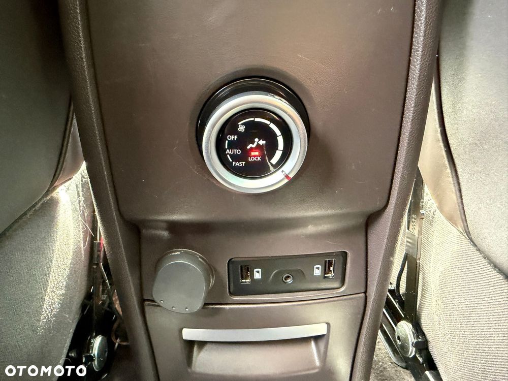 Renault Espace 1.6 dCi Energy Initiale Paris EDC 7os - 21