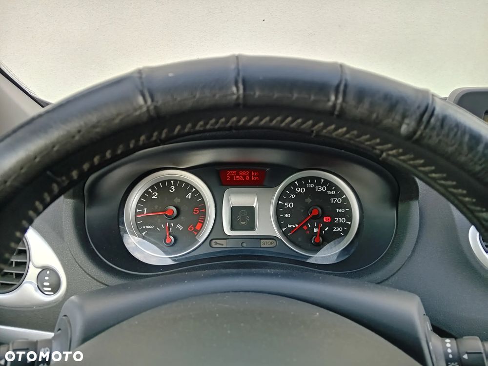 Renault Clio 1.5 dCi Alize - 17