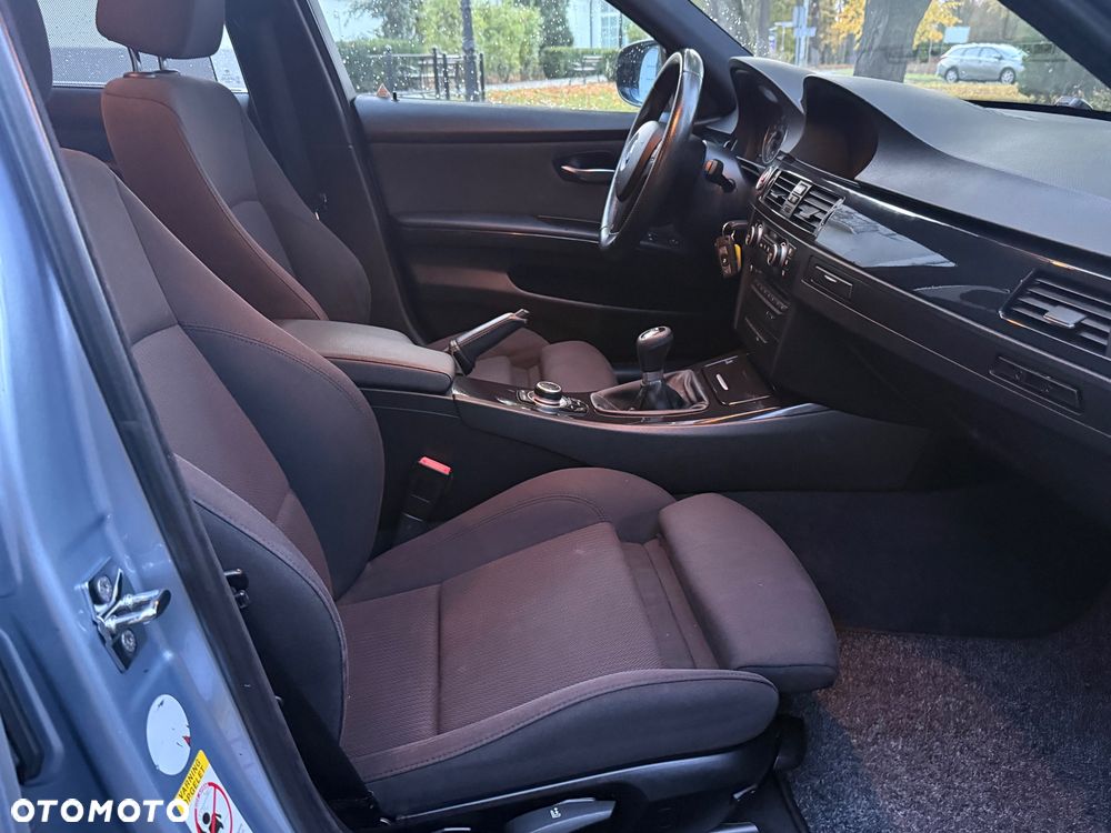 BMW Seria 3 2009