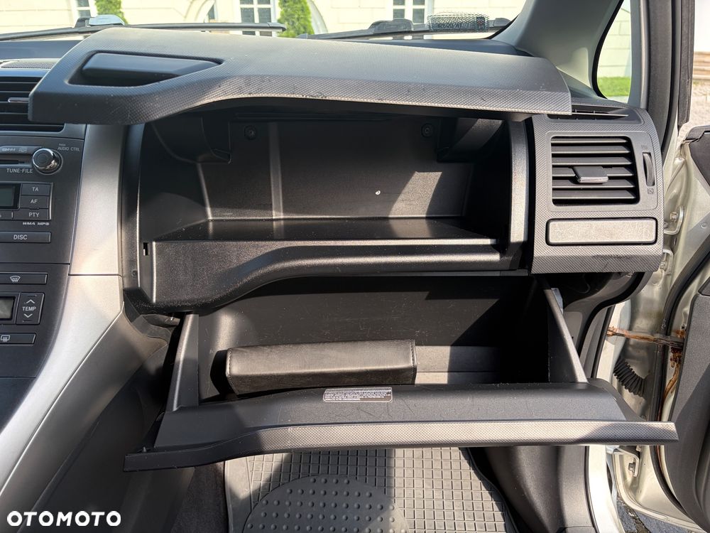 Toyota Auris 1.6 Luna - 28