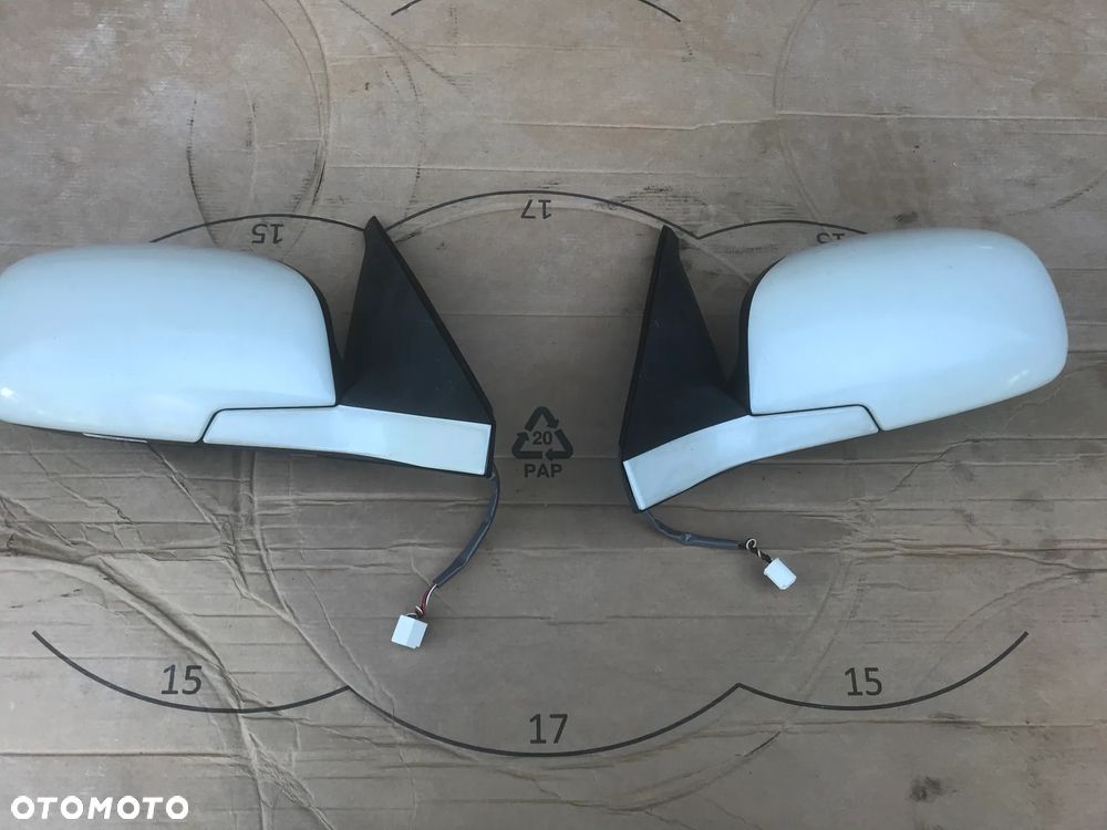Suzuki Swift MK6 05-10 Lusterko Prawe Lewe Biała Perła Z7T 5Pin