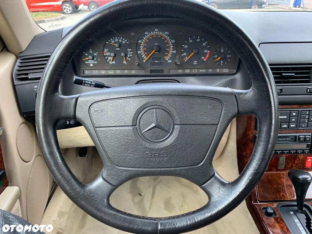 Mercedes-Benz SL - 17