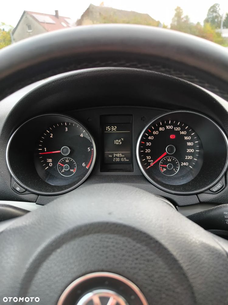 Volkswagen Golf VI 2.0 TDI Comfortline - 10