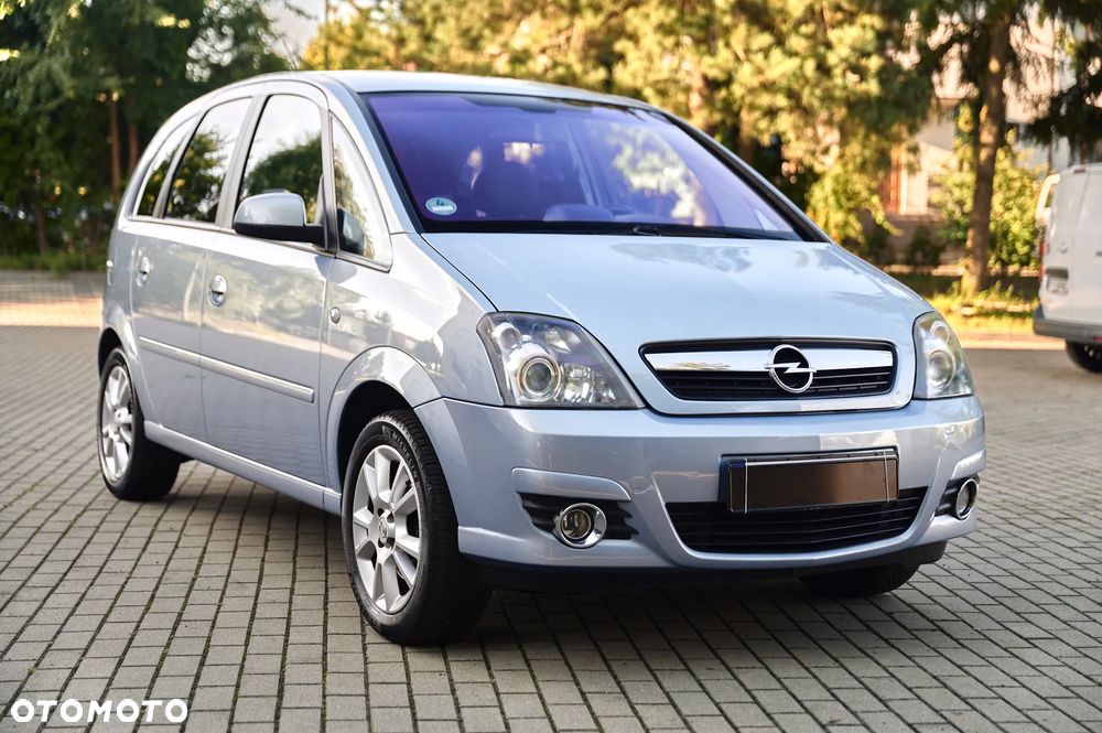 Opel Meriva 1.8 16V Essentia Easytronic - 16