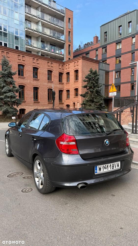 BMW Seria 1 120d - 4