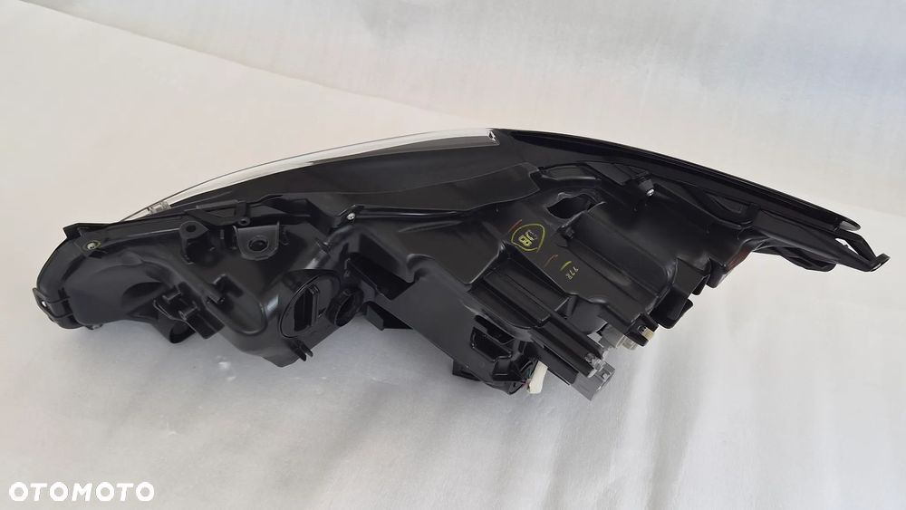 LAMPA PRAWA PRZÓD LEXUS CT 200H F-SPORT LIFT 2018- - 6