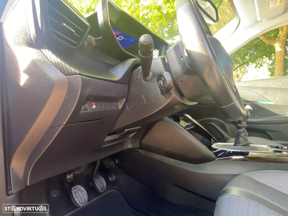 Peugeot 2008 PureTech 100 Allure - 13