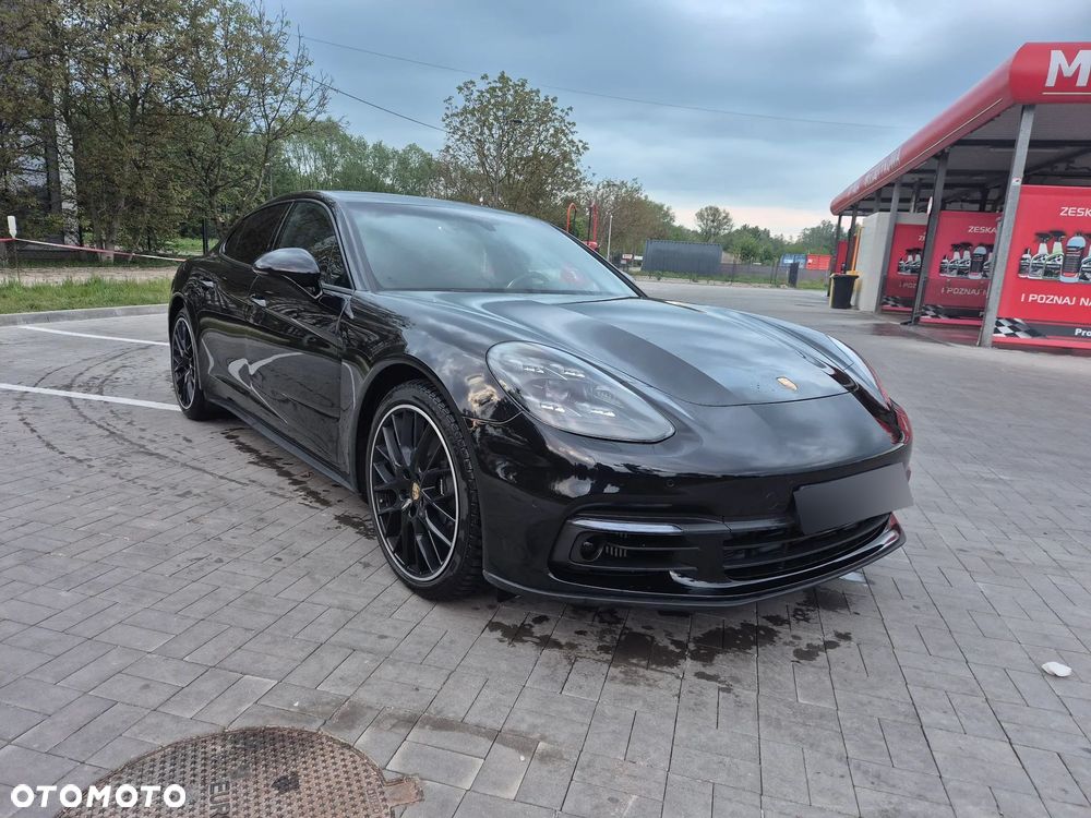 Porsche Panamera 4 - 1