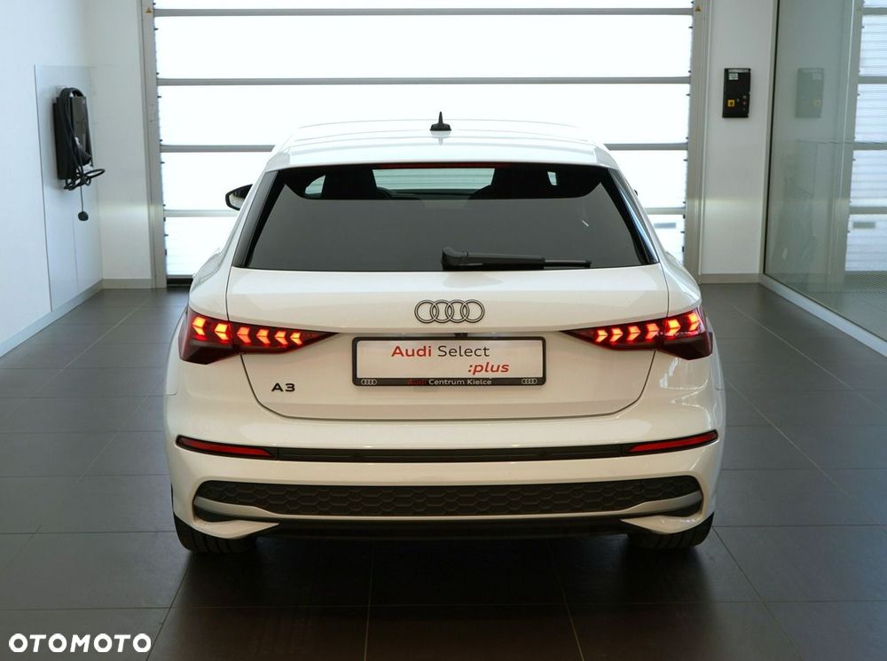 Audi A3 Sportback - 4