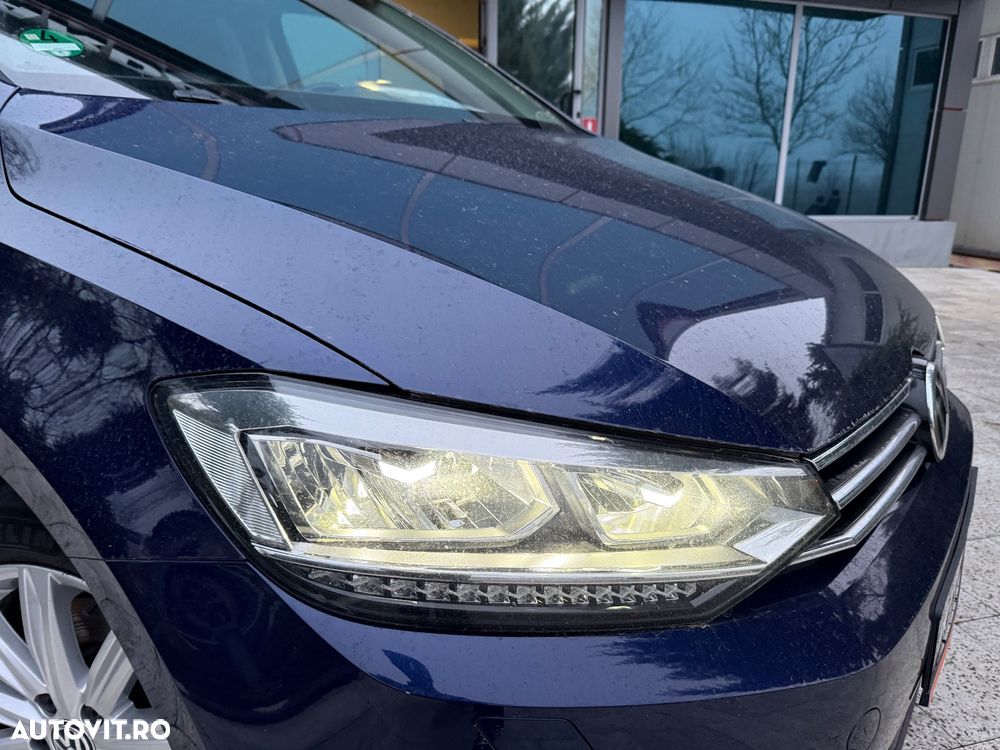 Volkswagen Touran 2.0 TDI SCR DSG Highline - 10