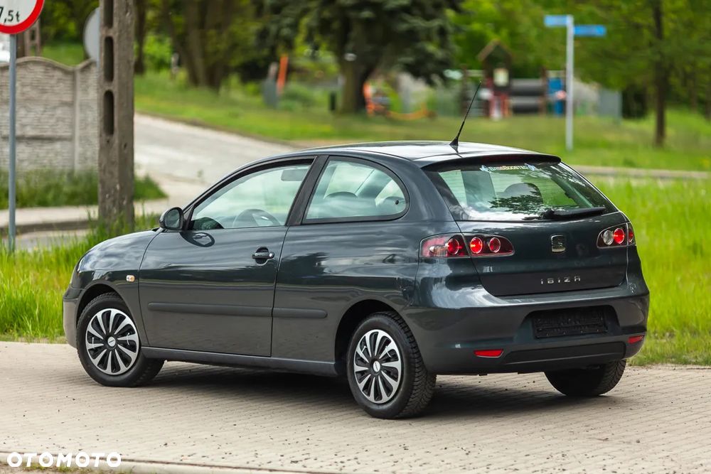 Seat Ibiza 1.4 16V Comfort Edition - 12