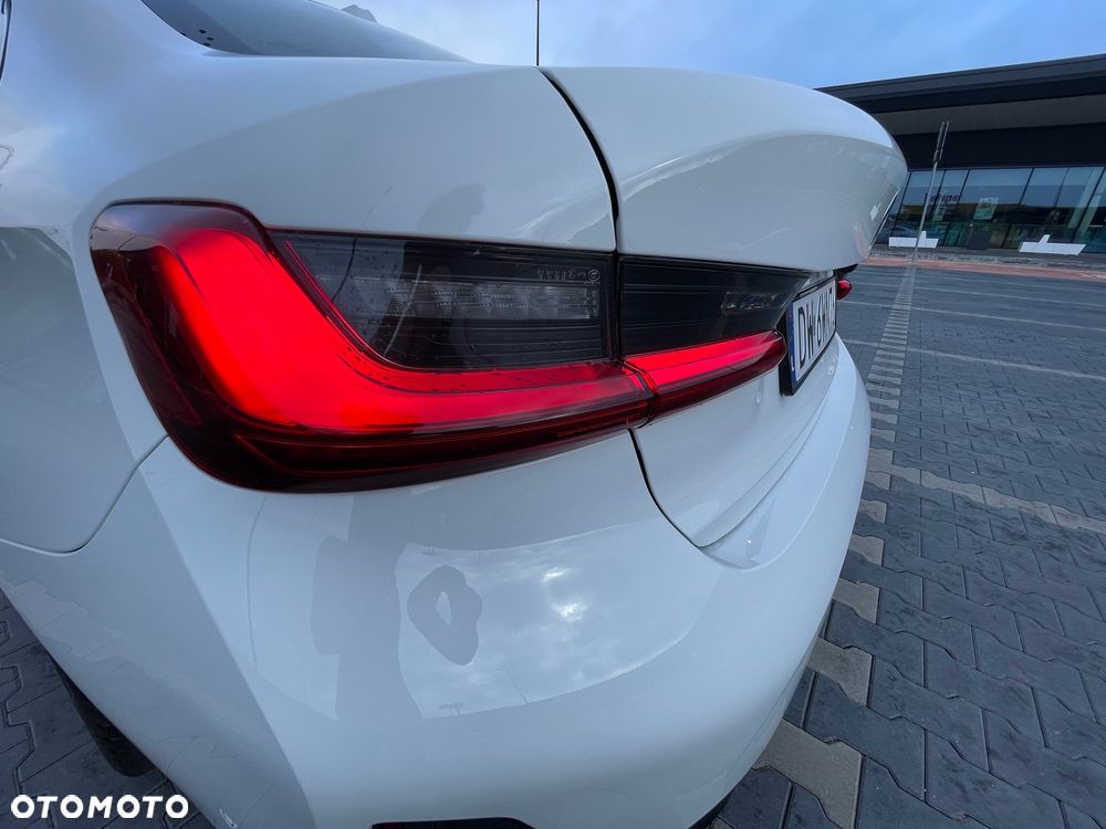 BMW Seria 3 318d mHEV M Sport - 9