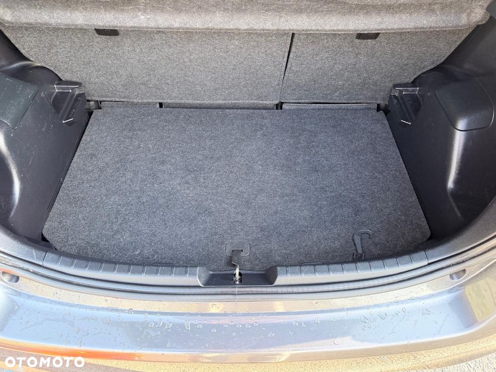 Toyota Yaris 1.33 Premium - 21
