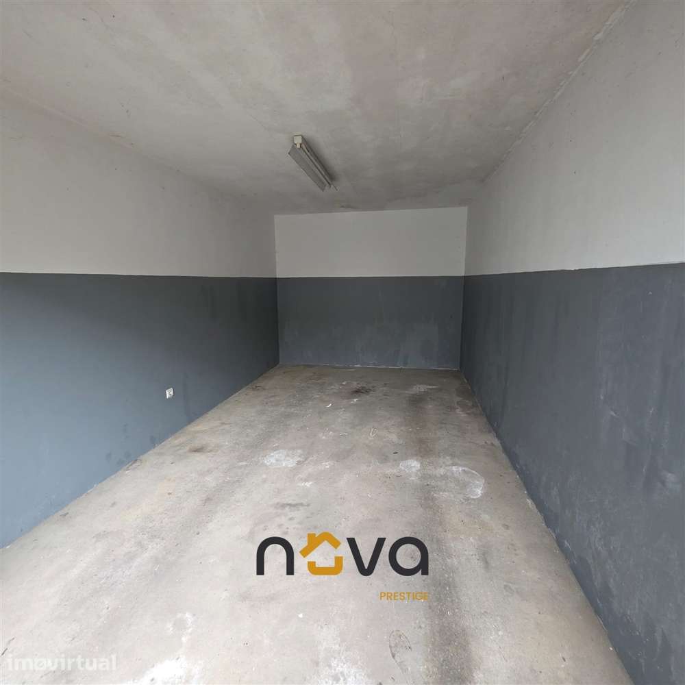 Garagem Fechada, Maia - Grande imagem: 2/24