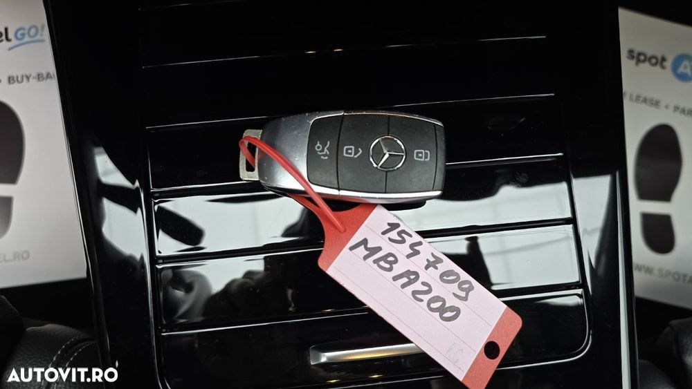 Mercedes-Benz A 200 Sedan 7G-DCT Lim. AMG Line Advanced Plus - 21