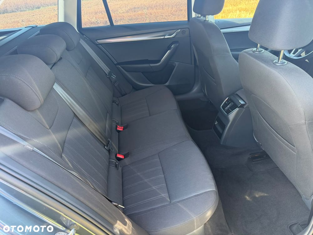 Skoda Octavia 1.5 TSI ACT DSG Style - 13