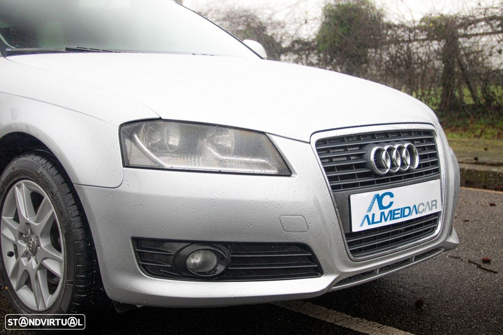 Audi A3 Sportback 1.6 TDI Attraction - 6