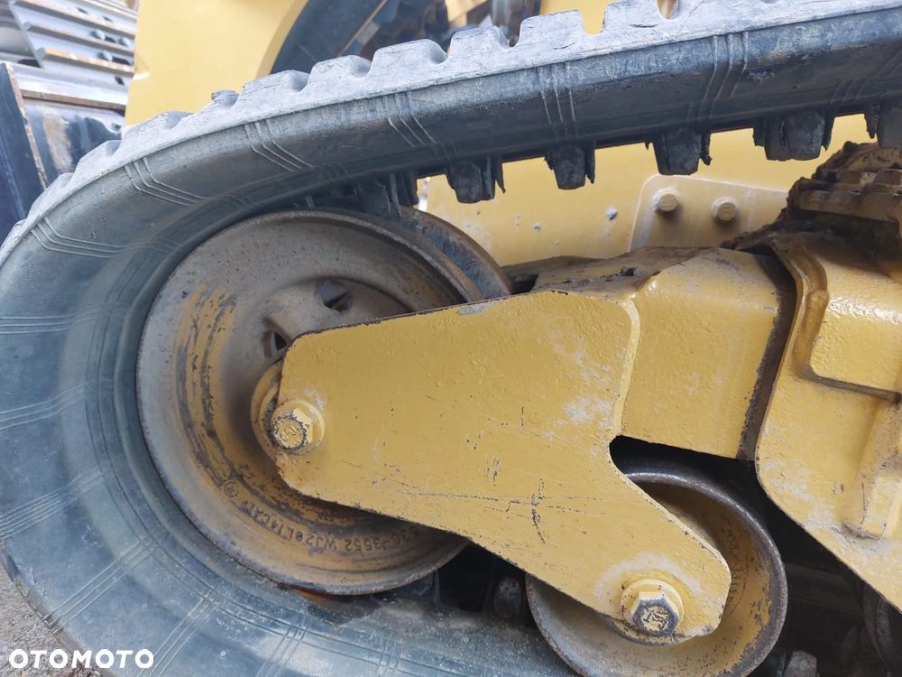 Caterpillar 279D3 - 15