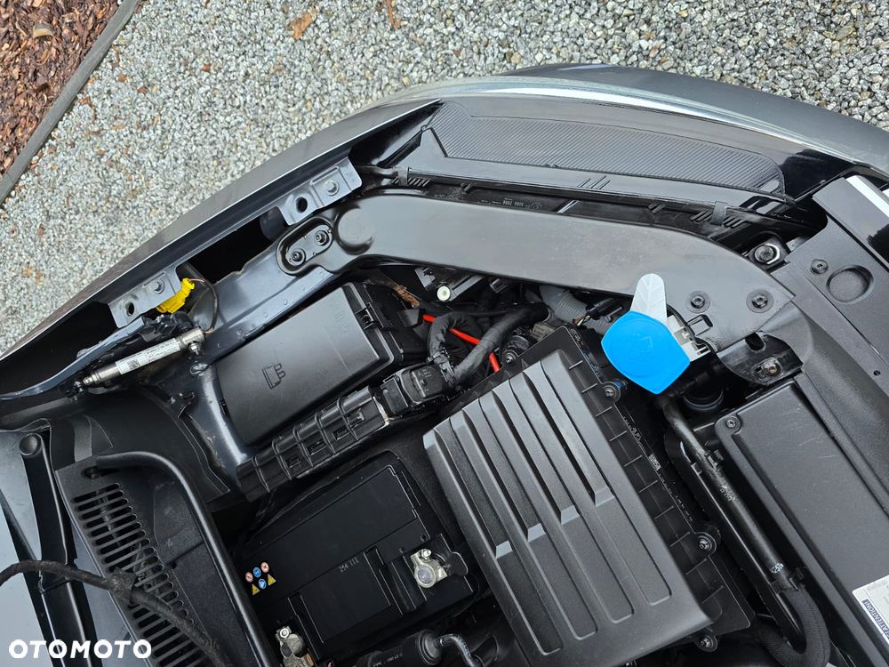 Volkswagen Touran - 34