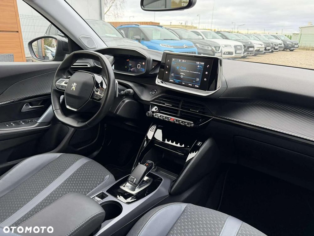 Peugeot 2008 BlueHDi 130 EAT8 Allure - 17