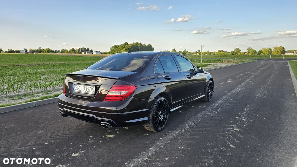 Mercedes-Benz Klasa C 350 BlueEff Avantgarde - 6