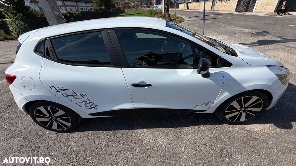 Renault Clio - 26