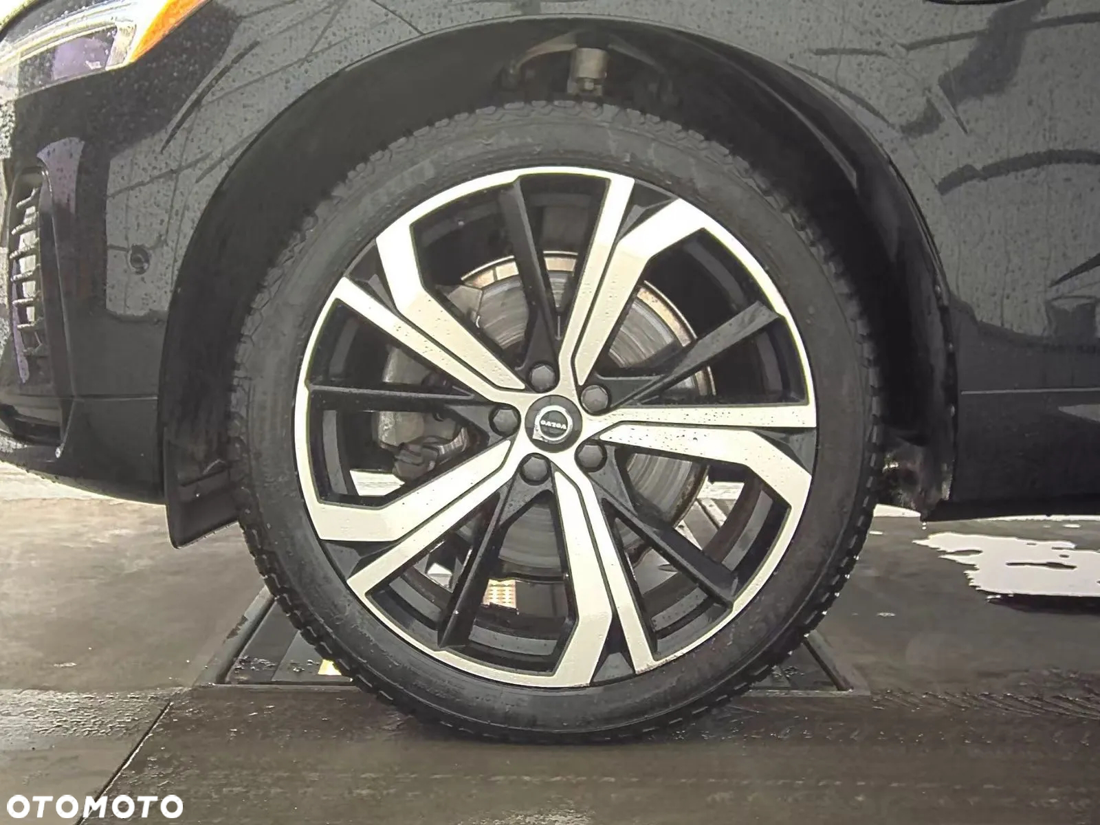 Volvo XC 60 T8 AWD Plug-In Hybrid R-Design - 7