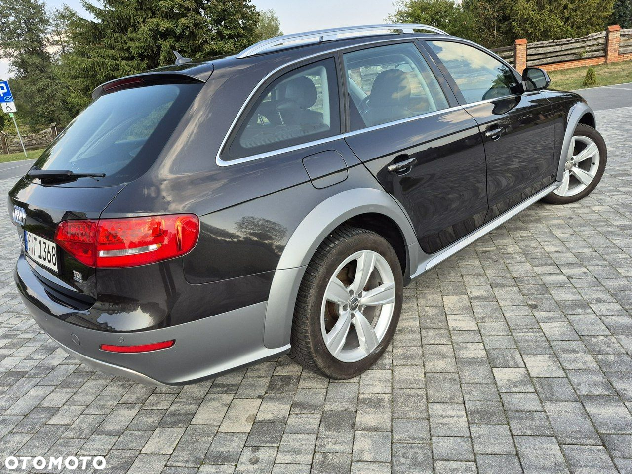 Audi A4 Allroad - 11