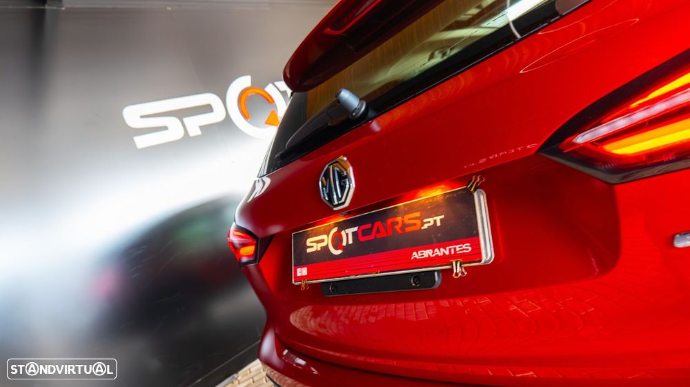 MG EHS 1.5 T-GDI Plug-in Hybrid Luxury - 39