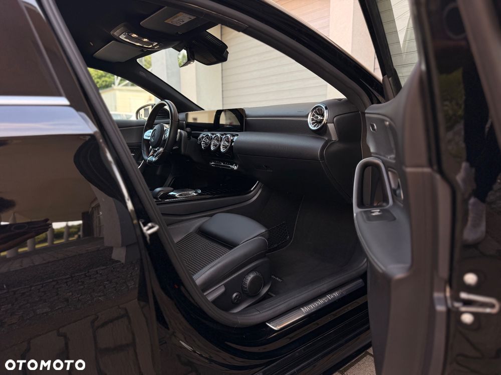 Mercedes-Benz Klasa A 180 7G-DCT Edition 2020 - 25