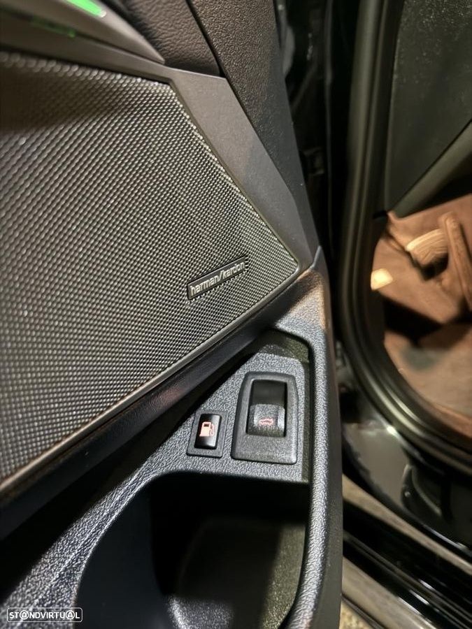 BMW 330 e Aut. M Sport - 35