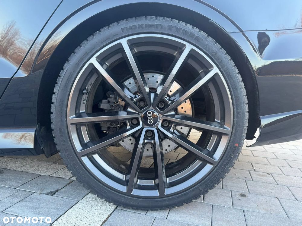 Audi RS3 Limousine - 12