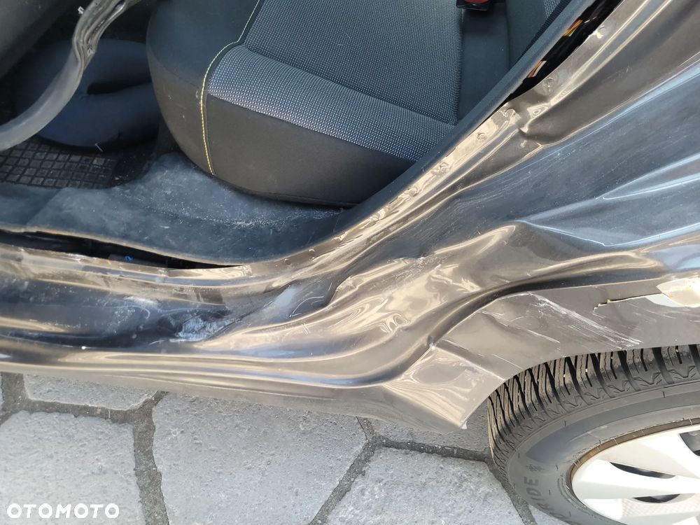 Citroën C3 1.2 PureTech Exclusive - 24