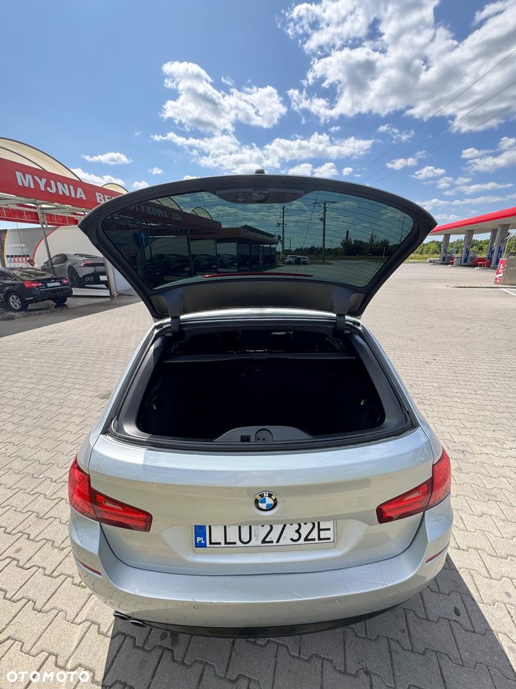 BMW Seria 5 530d xDrive - 6