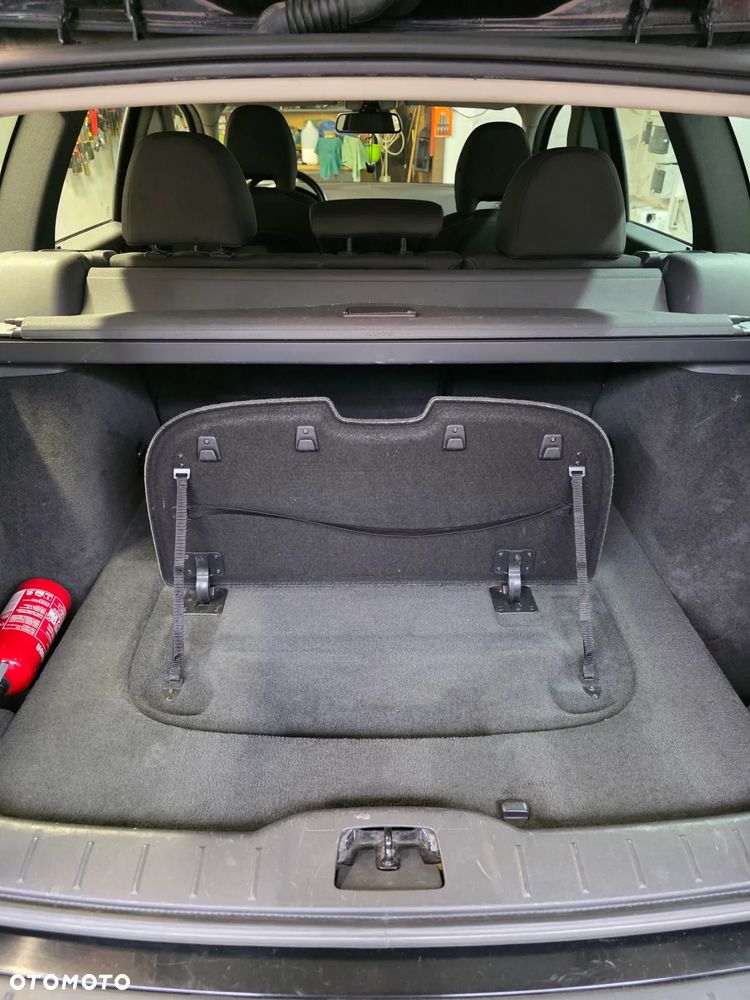 Volvo V50 D2 Momentum - 7