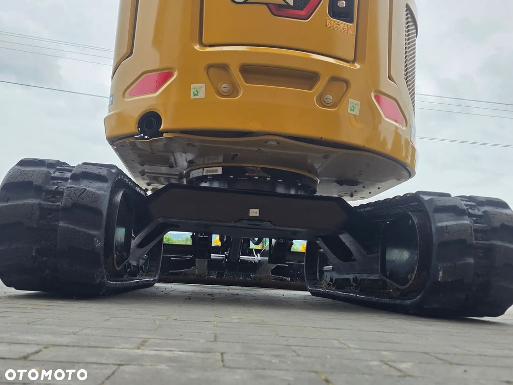 Caterpillar CAT 302.7 CR mini koparka szybkozłącze 3 łyżki piękna serwisowana 1 wł JCB sprowadzona w oryginale - 16
