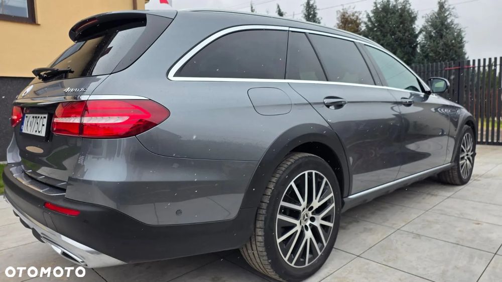 Mercedes-Benz Klasa E - 4