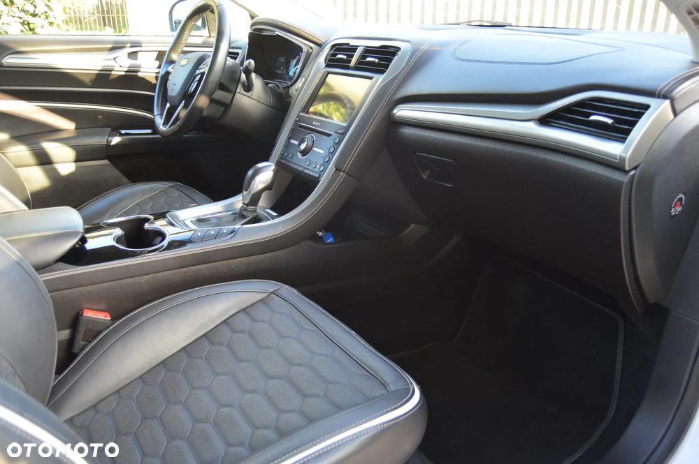 Ford Mondeo 2.0 Ti-VCT VIGNALE - 38