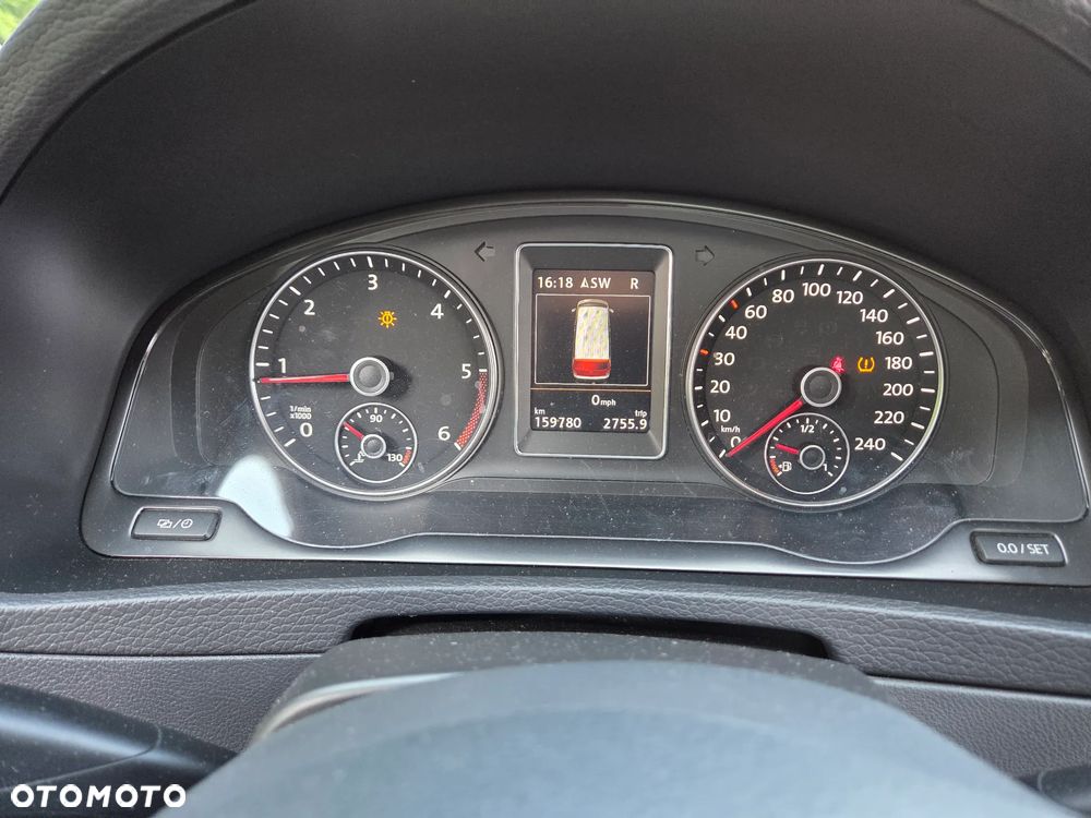 Volkswagen Multivan - 11