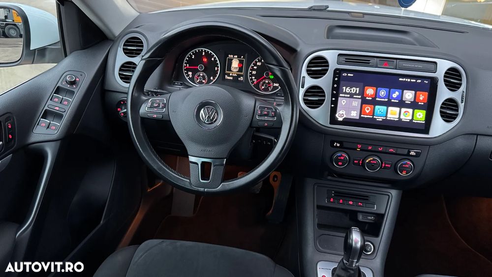 Volkswagen Tiguan 2.0 TDI SCR 4MOTION BlueMotion Technology DSG Sport & Style - 8