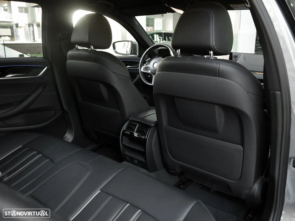 BMW 520 d Pack M Auto - 13