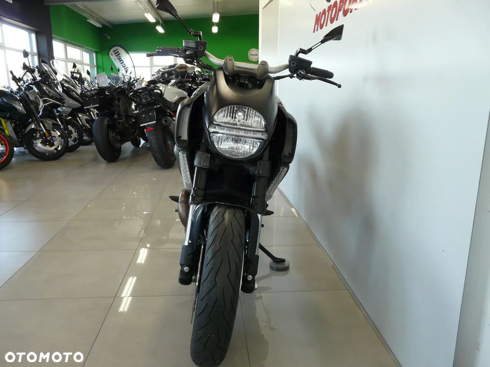 Ducati Diavel - 16