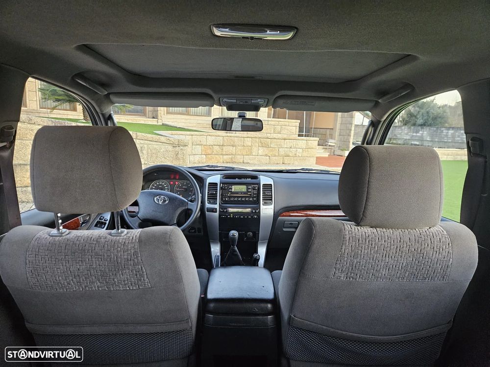 Toyota Land Cruiser 3.0 D-4D - 23