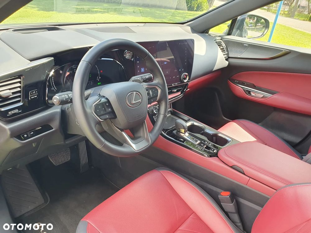 Lexus NX 450h+ Omotenashi AWD - 11