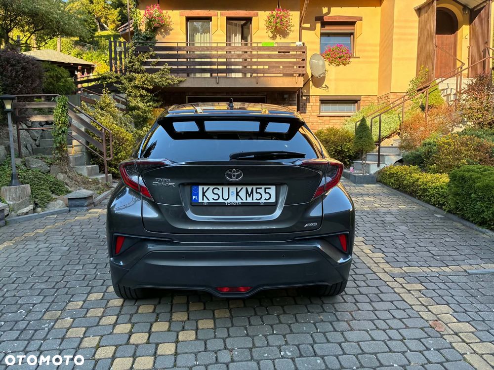 Toyota C-Hr 2017 photo 2