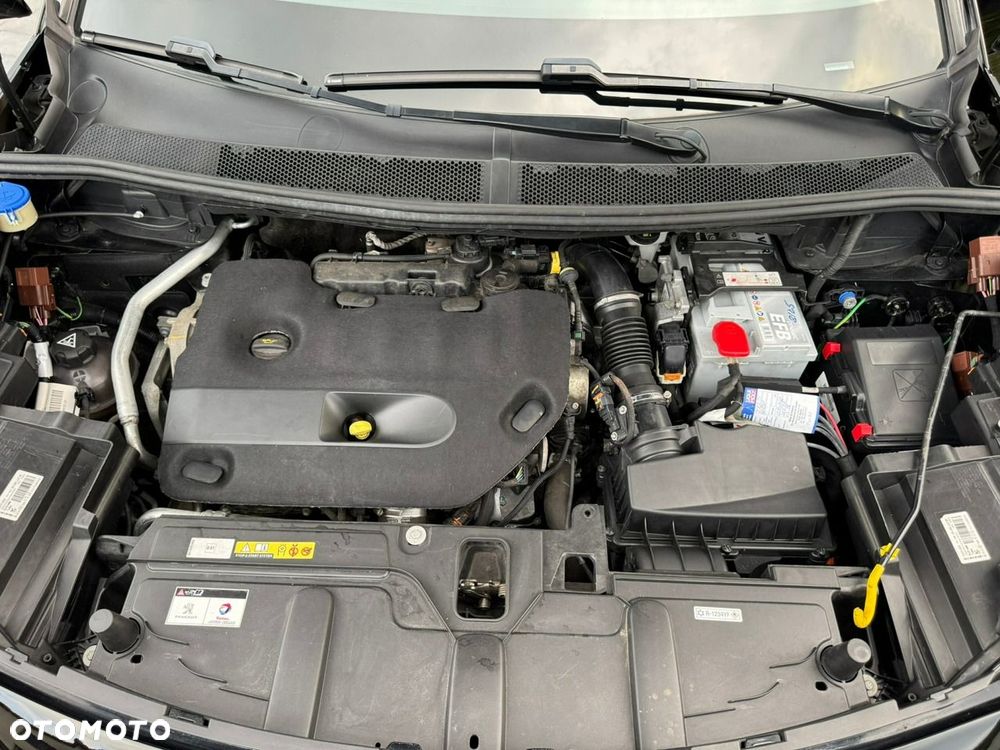 Peugeot 5008 - 31